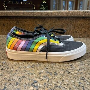 🌈 Vans Black & Rainbow W 7.5 / M 6.0 Lace Up Sneakers Grunge Skater Y2K Pride